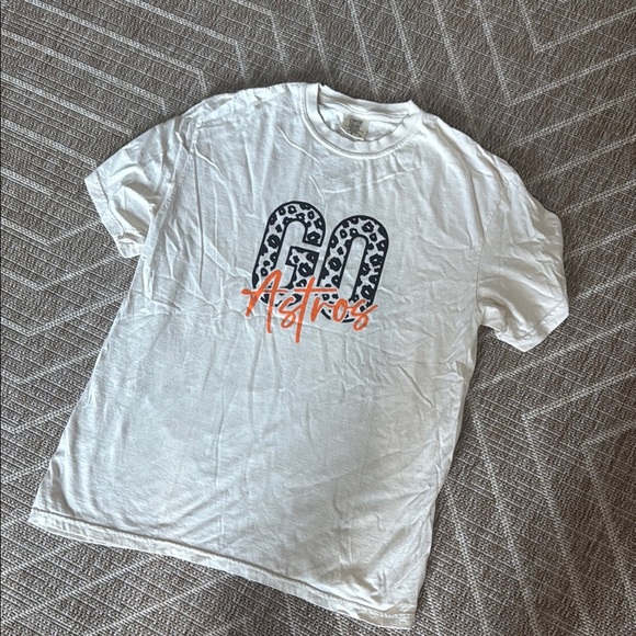 Comfort Colors Go Astros Graphic T-Shirt with Leopard Print - Picture 1 of 5